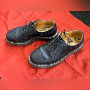 COPY Dr. Martens 3989 Yellow Stitch Leather Brogue Wingtip Oxfords Sz 7 M/ 8 W